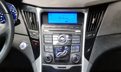 Hyundai Sonata 2010, 73832 км, за 3277.72 USD - фото 19