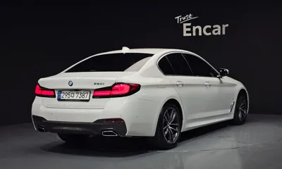 BMW 5-Series 2023, 62578 км, за 25016.3 USD
