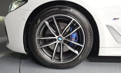 BMW 5-Series 2023, 62578 км, за 25016.3 USD
