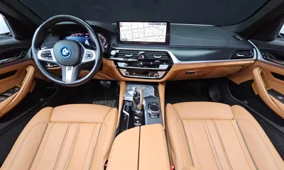 BMW 5-Series 2023, 62578 км, за 25016.3 USD - фото 7