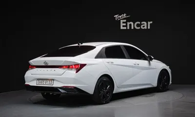 Hyundai Avante 2023, 50822 км, за 12361.19 USD