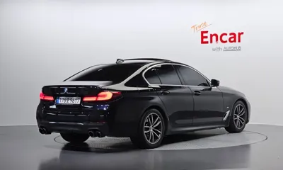 BMW 5-Series 2022, 58055 км, за 26098.44 USD