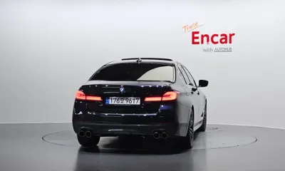 BMW 5-Series 2022, 58055 км, за 26098.44 USD