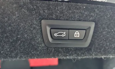 BMW 5-Series 2022, 58055 км, за 26098.44 USD - фото 20