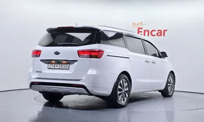 Kia Canival 2018, 148143 км, за 5842.2 USD
