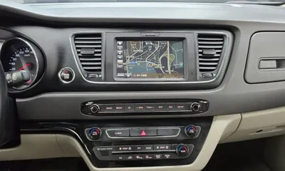 Kia Canival 2018, 148143 км, за 5842.2 USD - фото 14