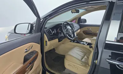 Kia Canival 2017, 151817 км, за 8125.85 USD - фото 10