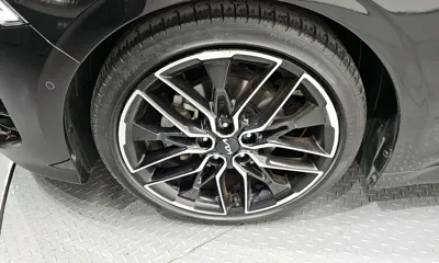 Kia K5 2023, 72139 км, за 15526.92 USD