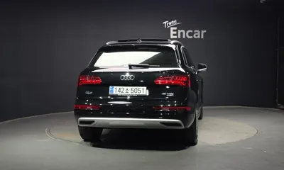 Audi Q5 2020, 74105 км, за 16749.86 USD
