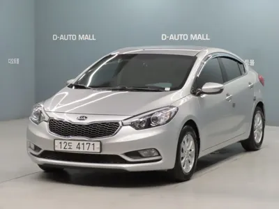 Kia K3 · 2015 год