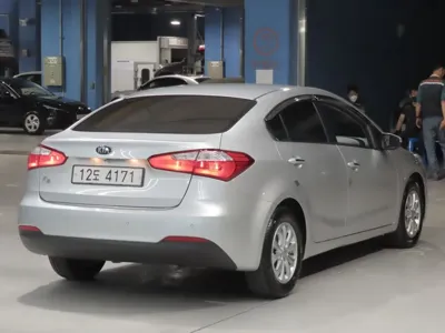 Kia K3 2015, 141688 км, за 3503.44 USD
