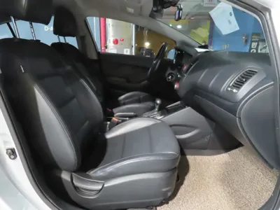 Kia K3 2015, 141688 км, за 3503.44 USD - фото 8