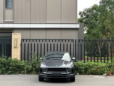 Porsche Macan 2023, 71000 км, за 43908.08 USD