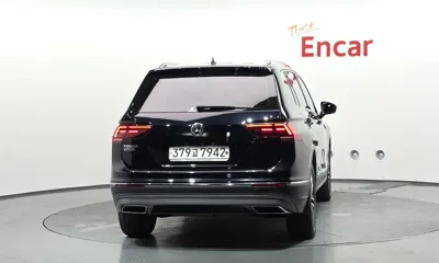 Volkswagen Tiguan 2020, 116201 км, за 14756.54 USD