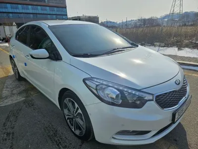 Kia K3 2013, 89706 км, за 3275.57 USD