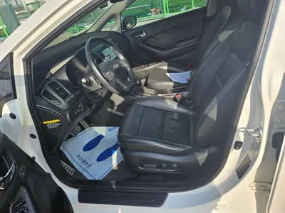 Kia K3 2013, 89706 км, за 3275.57 USD
