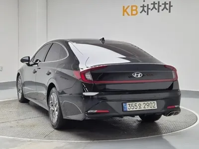 Hyundai Sonata 2022, 133156 км, за 8857.75 USD