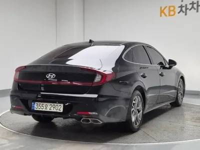 Hyundai Sonata 2022, 133156 км, за 8857.75 USD