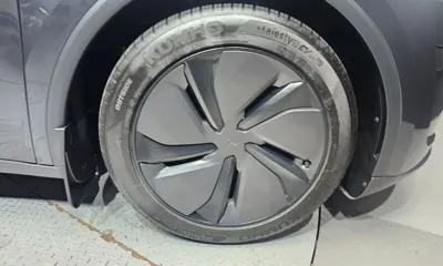 Tesla Model Y 2025, 8887 км, за 52514.11 USD - фото 21