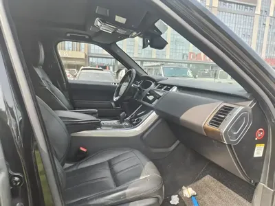 Land Rover Sport PHEV 2019, 66000 км, за 40789.97 USD - фото 10