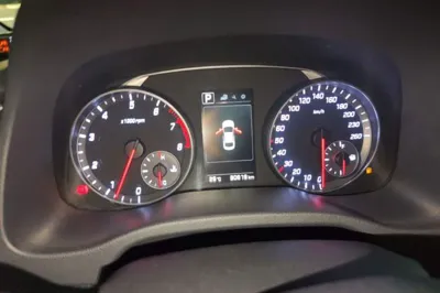 Hyundai Elantra (6th Generation 2016, 80900 км, за 8352 USD - фото 14
