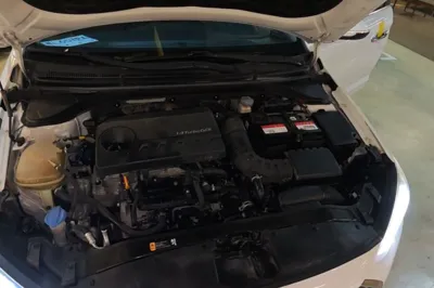 Hyundai Elantra (6th Generation 2016, 80900 км, за 8352 USD - фото 24