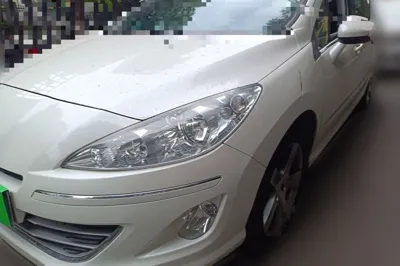 Peugeot 408 · 2013 год