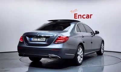 Mercedes-Benz E-Class 2017, 140057 км, за 12890.01 USD