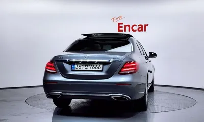 Mercedes-Benz E-Class 2017, 140057 км, за 12890.01 USD