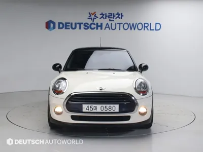 MINI Cooper 2016, 77500 км, за 3741.63 USD