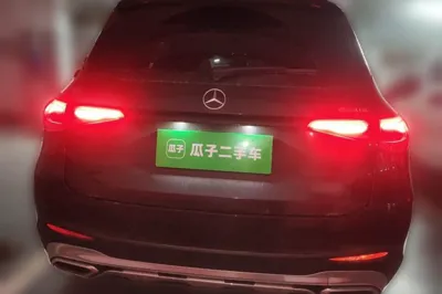 Mercedes-Benz GLC 2025, 21100 км, за 45941 USD