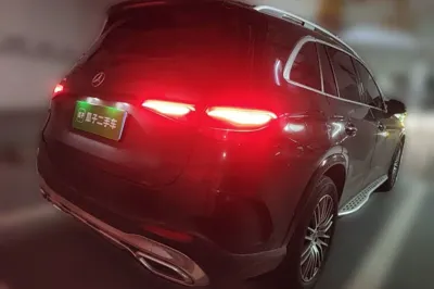 Mercedes-Benz GLC 2025, 21100 км, за 45941 USD