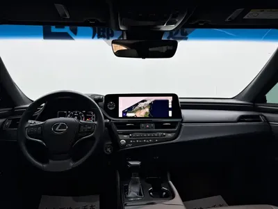 Lexus ES 2022, 40000 км, за 23689.95 USD - фото 7