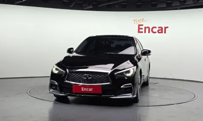 Infiniti Q50 2018, 124720 км, за 5251.41 USD