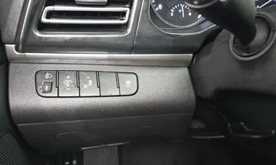 Hyundai Avante 2020, 79981 км, за 8126.86 USD - фото 16