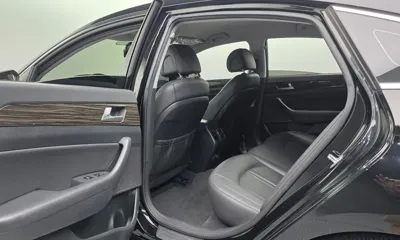 Hyundai Sonata 2015, 127846 км, за 5694.69 USD - фото 17