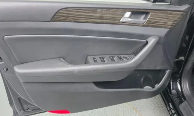 Hyundai Sonata 2015, 127846 км, за 5694.69 USD - фото 24