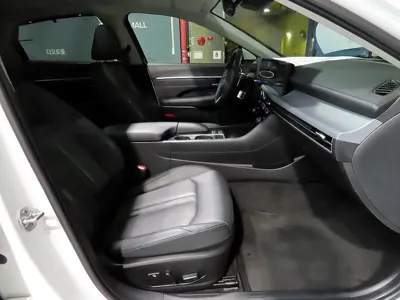 Hyundai Sonata 2024, 59538 км, за 18102.49 USD - фото 8