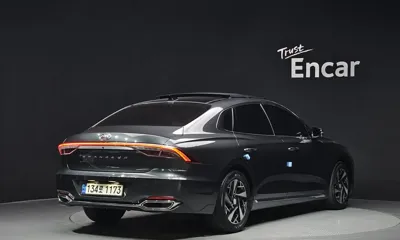 Hyundai Grandeur 2021, 40176 км, за 17406.72 USD