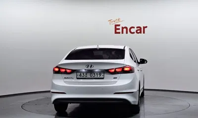 Hyundai Avante 2016, 98271 км, за 6120.98 USD