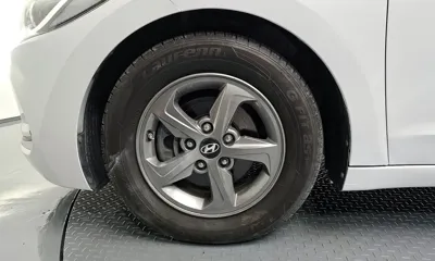 Hyundai Avante 2016, 98271 км, за 6120.98 USD