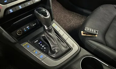 Hyundai Avante 2016, 98271 км, за 6120.98 USD - фото 9