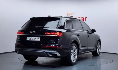 Audi Q7 2021, 52926 км, за 36108.93 USD