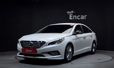 Hyundai Sonata · 2015 год