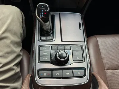 Hyundai Equus 2013, 176870 км, за 3872.92 USD - фото 13