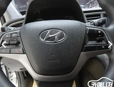 Hyundai Avante 2018, 80856 км, за 7023.76 USD - фото 15
