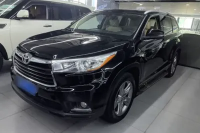 Toyota Highlander · 2015 год