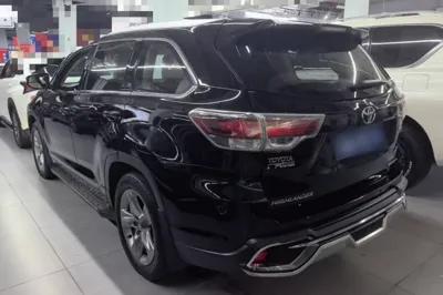 Toyota Highlander 2015, 95900 км, за 13854 USD