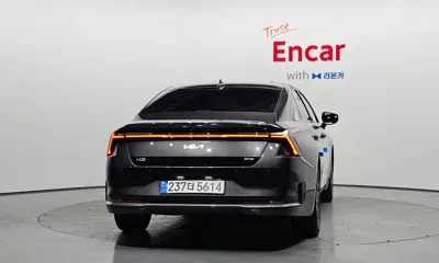 Kia K8 2025, 16930 км, за 24788.49 USD