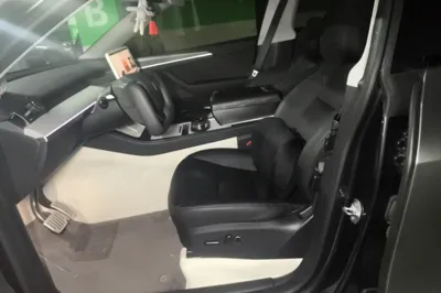 Tesla Model Y 2024, 57699 км, за 32881 USD - фото 15